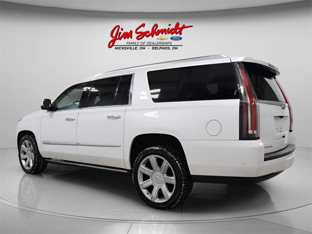 Used 2020 Cadillac Escalade ESV Premium Luxury image 3