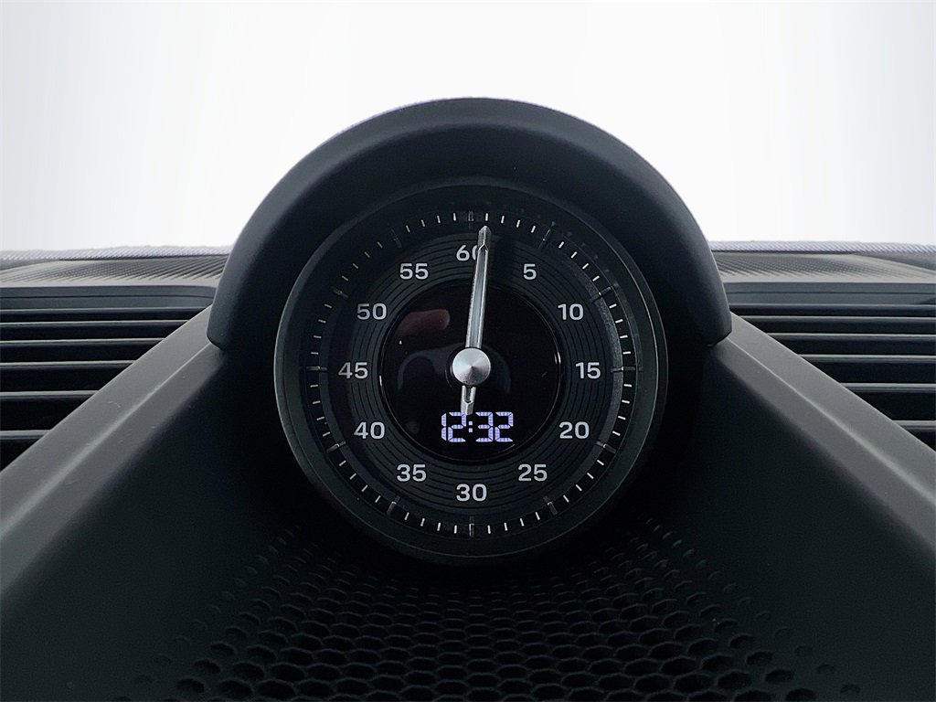 New 2025 Porsche Panamera 4 image 35