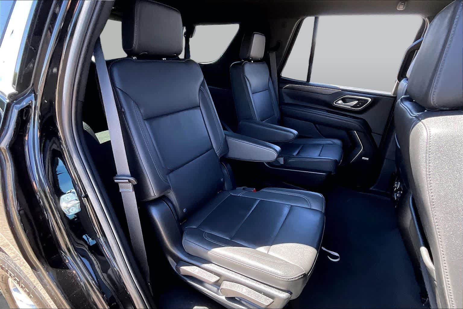 Used 2024 Chevrolet Tahoe LT AWD/4WD image 18