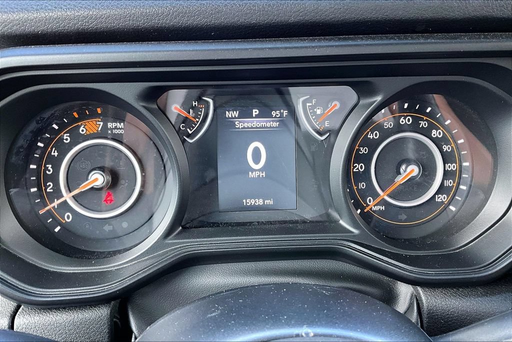Used 2025 Jeep Wrangler Sport AWD/4WD image 12