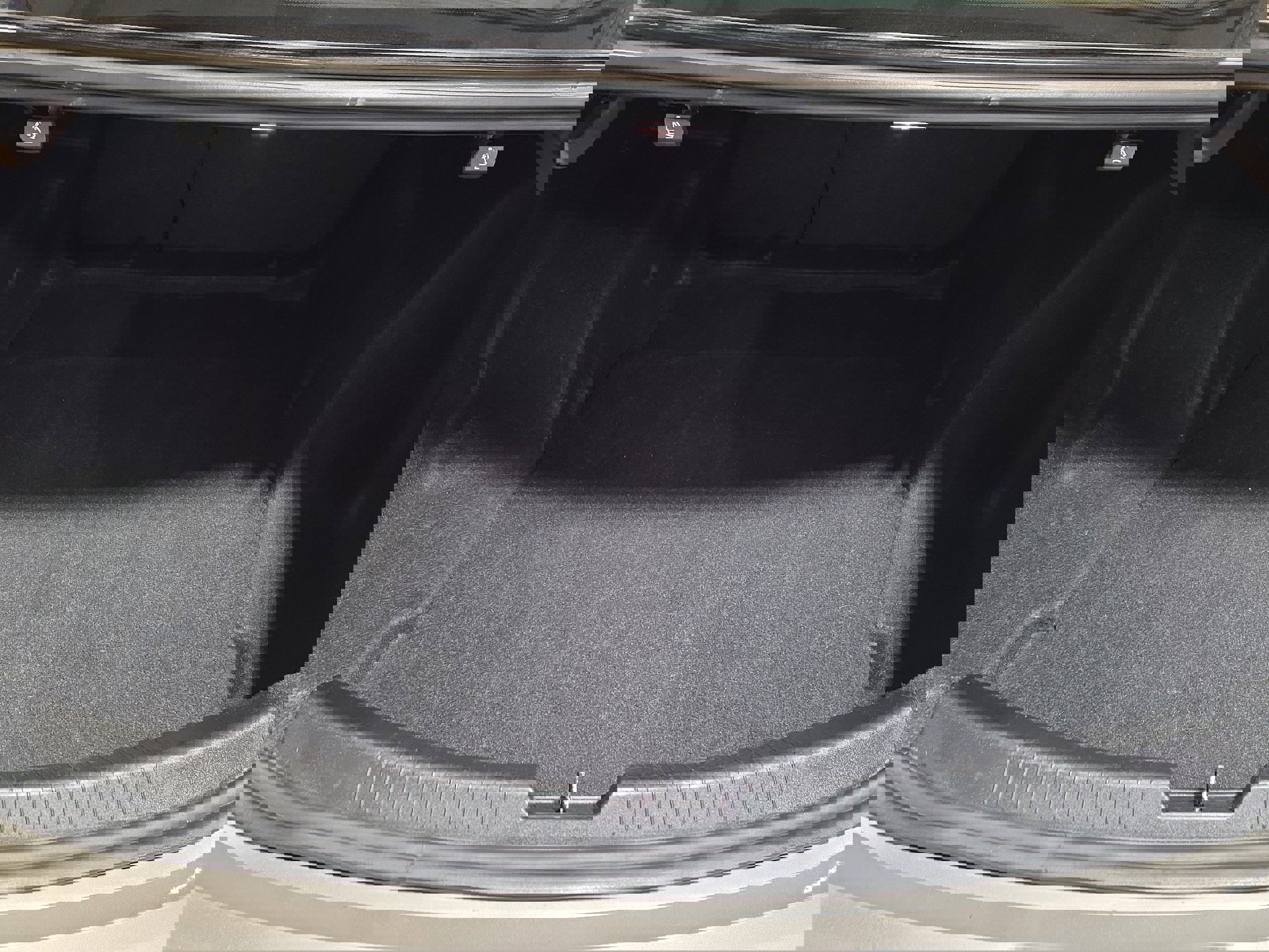 Used 2023 Chevrolet Malibu LT image 9