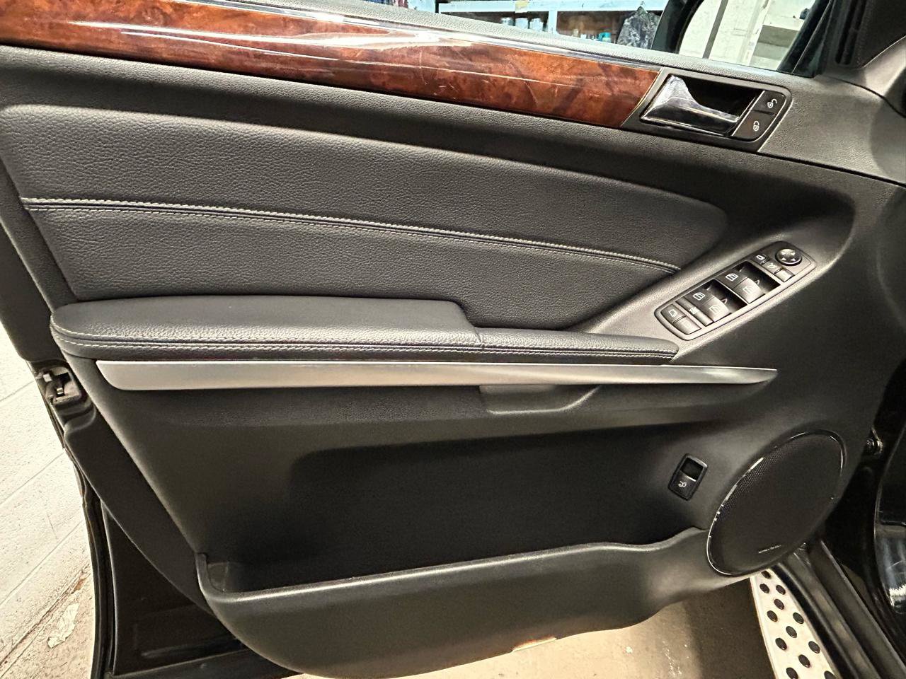 Used 2008 Mercedes-Benz GL 550 4MATIC image 13