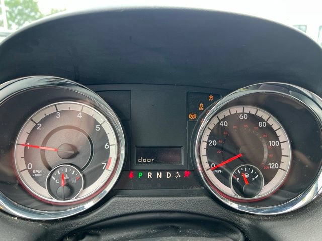 Used 2016 Dodge Grand Caravan SXT FWD image 11