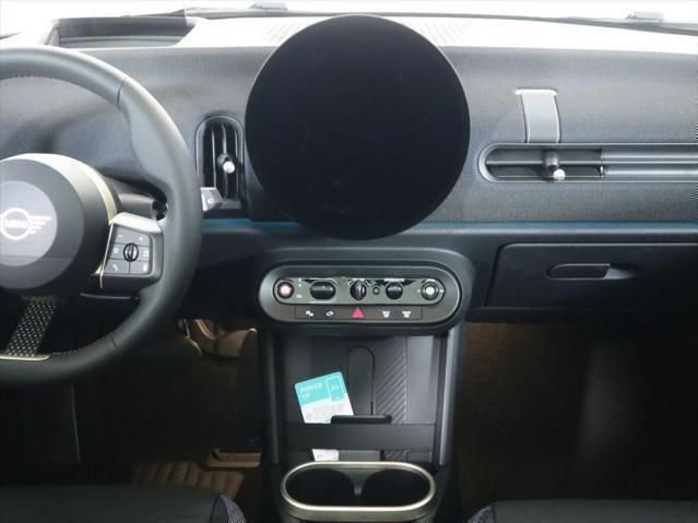 New 2026 MINI Cooper 4-Door Hardtop image 10