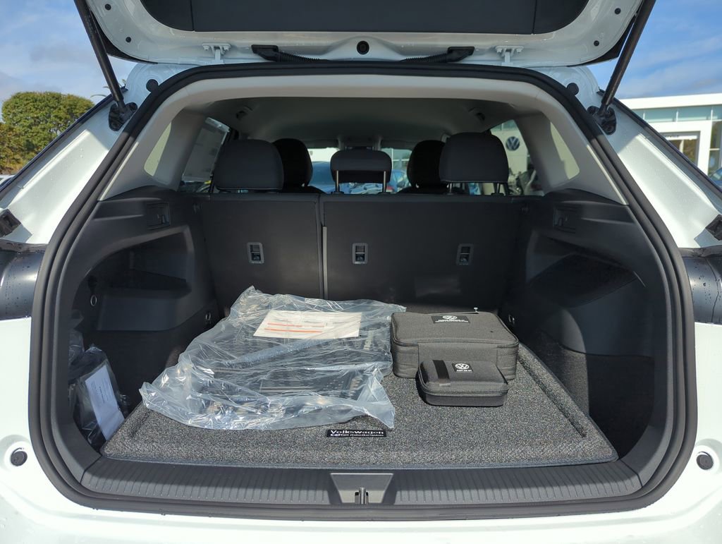 New 2026 Volkswagen Tiguan S image 21