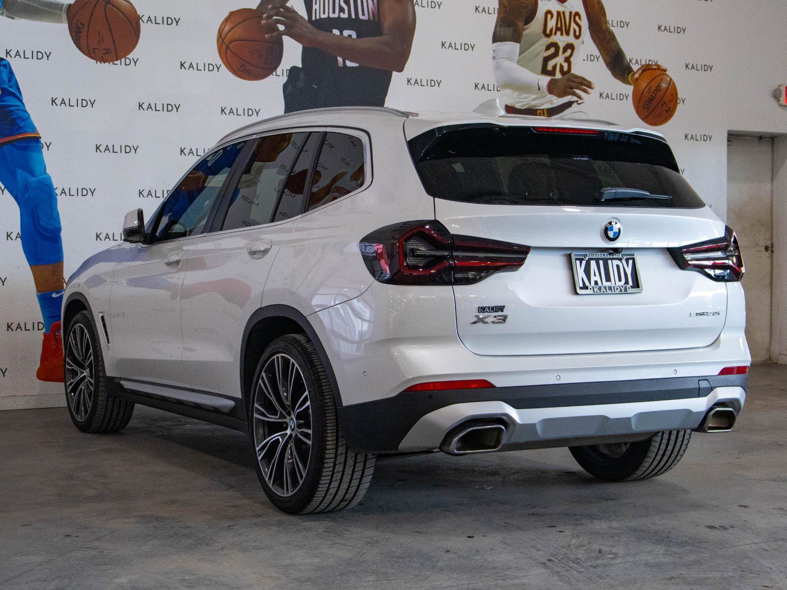 Used 2023 BMW X3 sDrive30i w/ Premium Package w/ZPA image 22