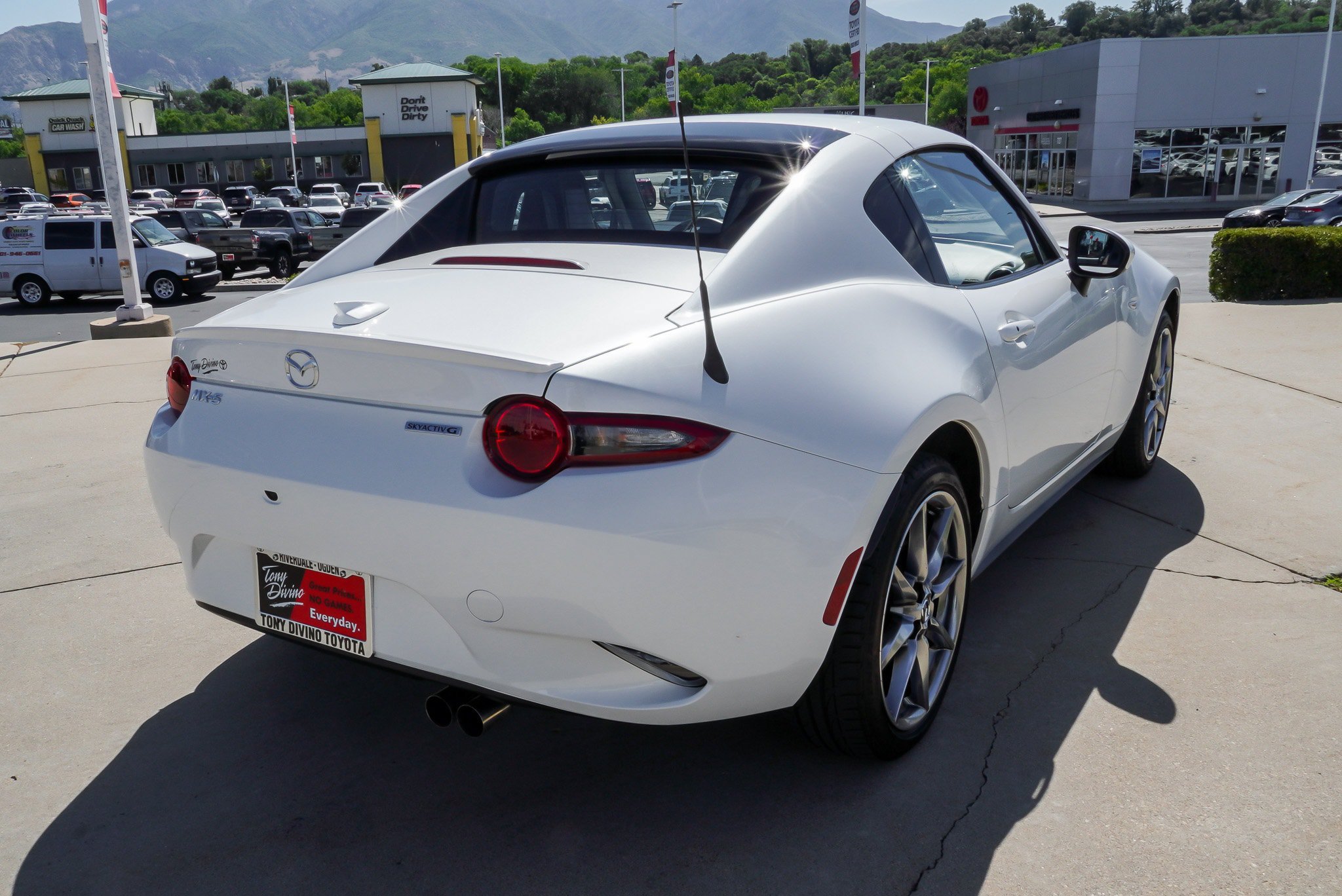 Used 2022 MAZDA MX-5 Miata RF Grand Touring w/ Weather Package RWD image 12