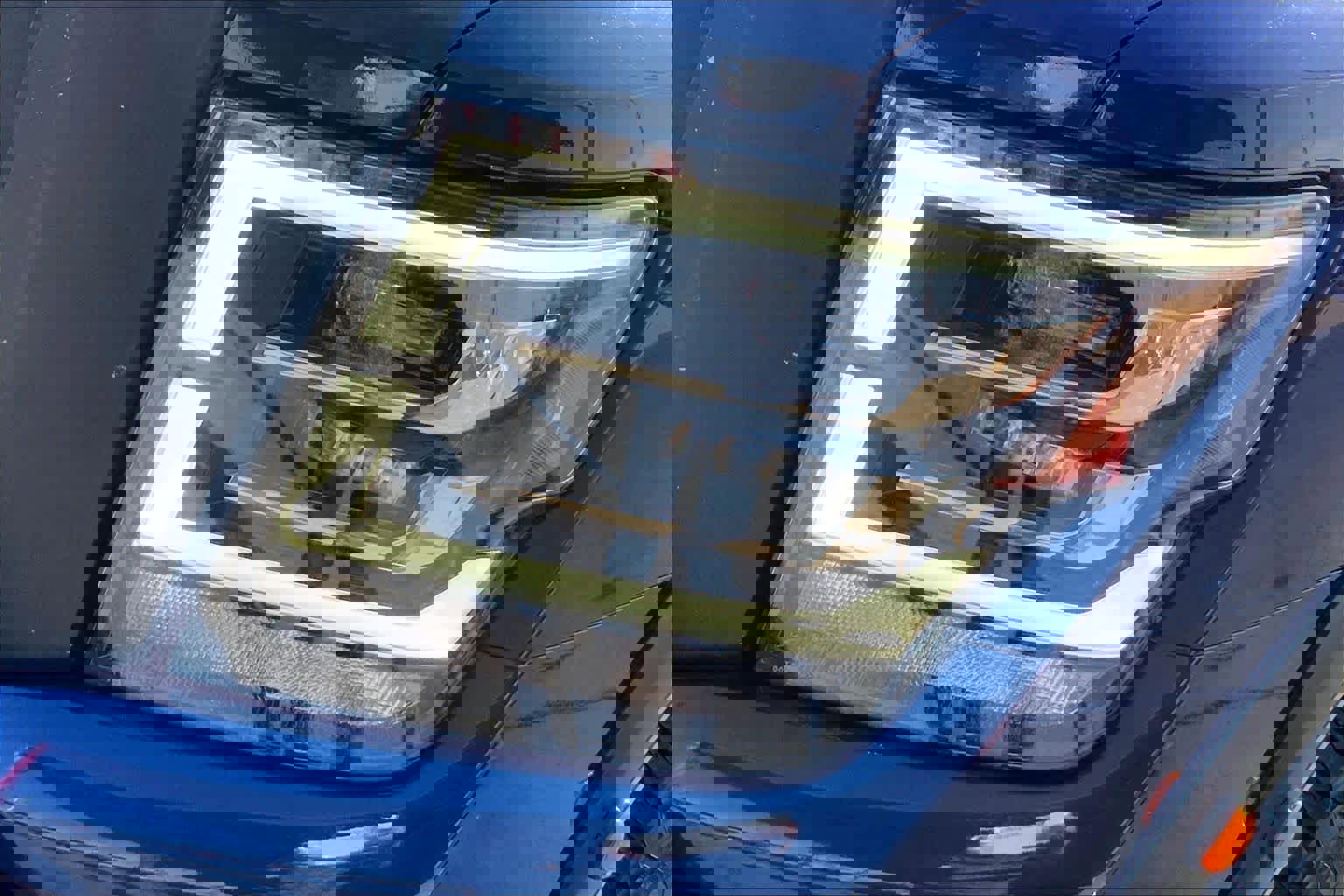 Used 2023 Nissan Titan PRO-4X image 27