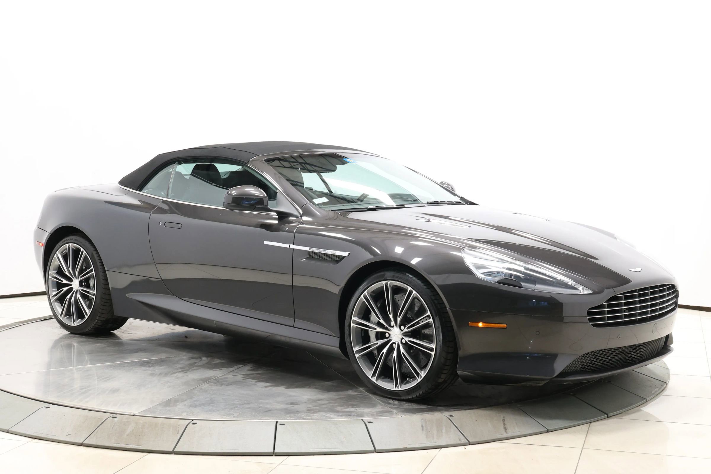 Used 2012 Aston Martin Virage Volante image 93