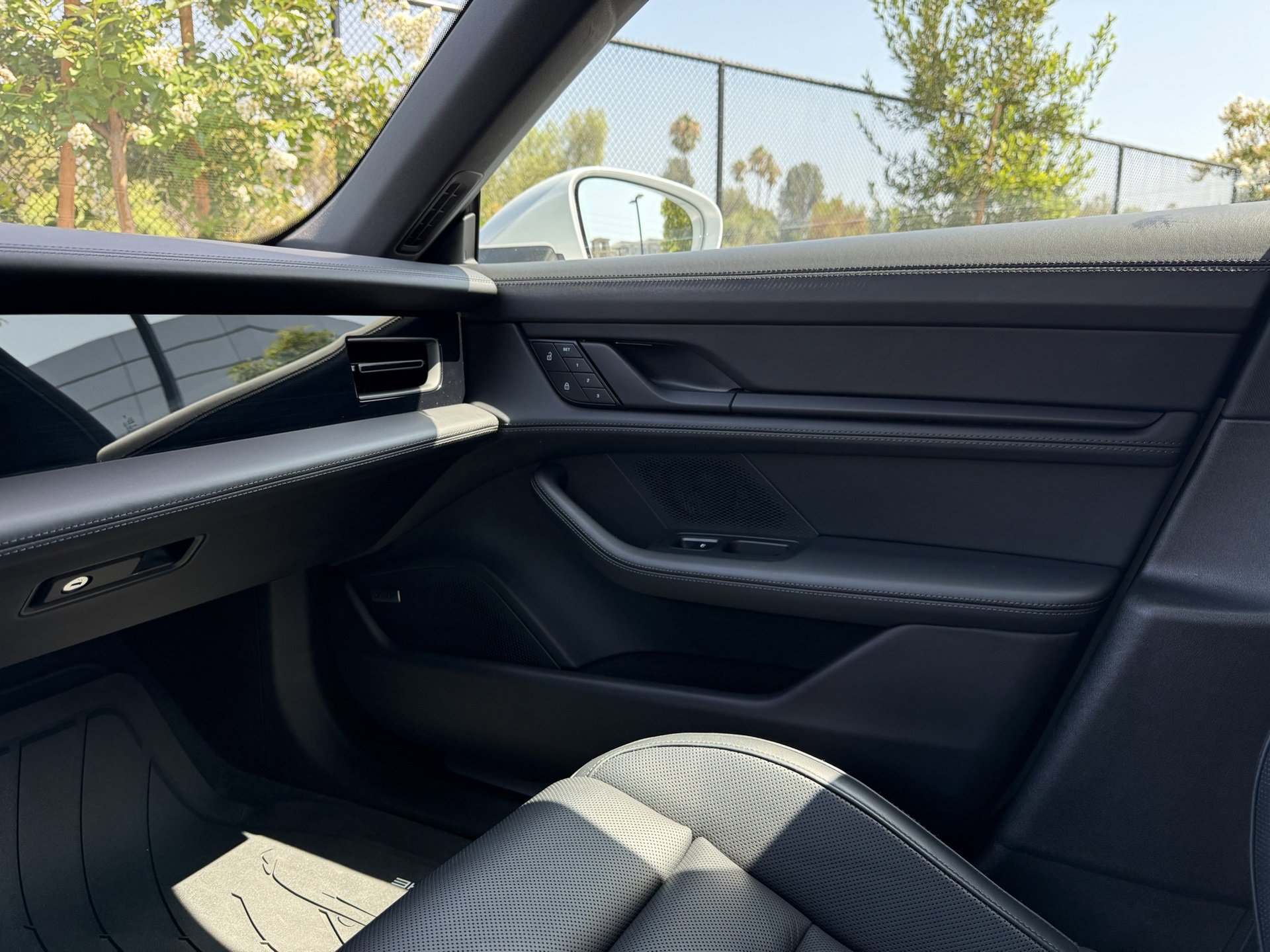 Certified 2023 Porsche Taycan 4S image 24