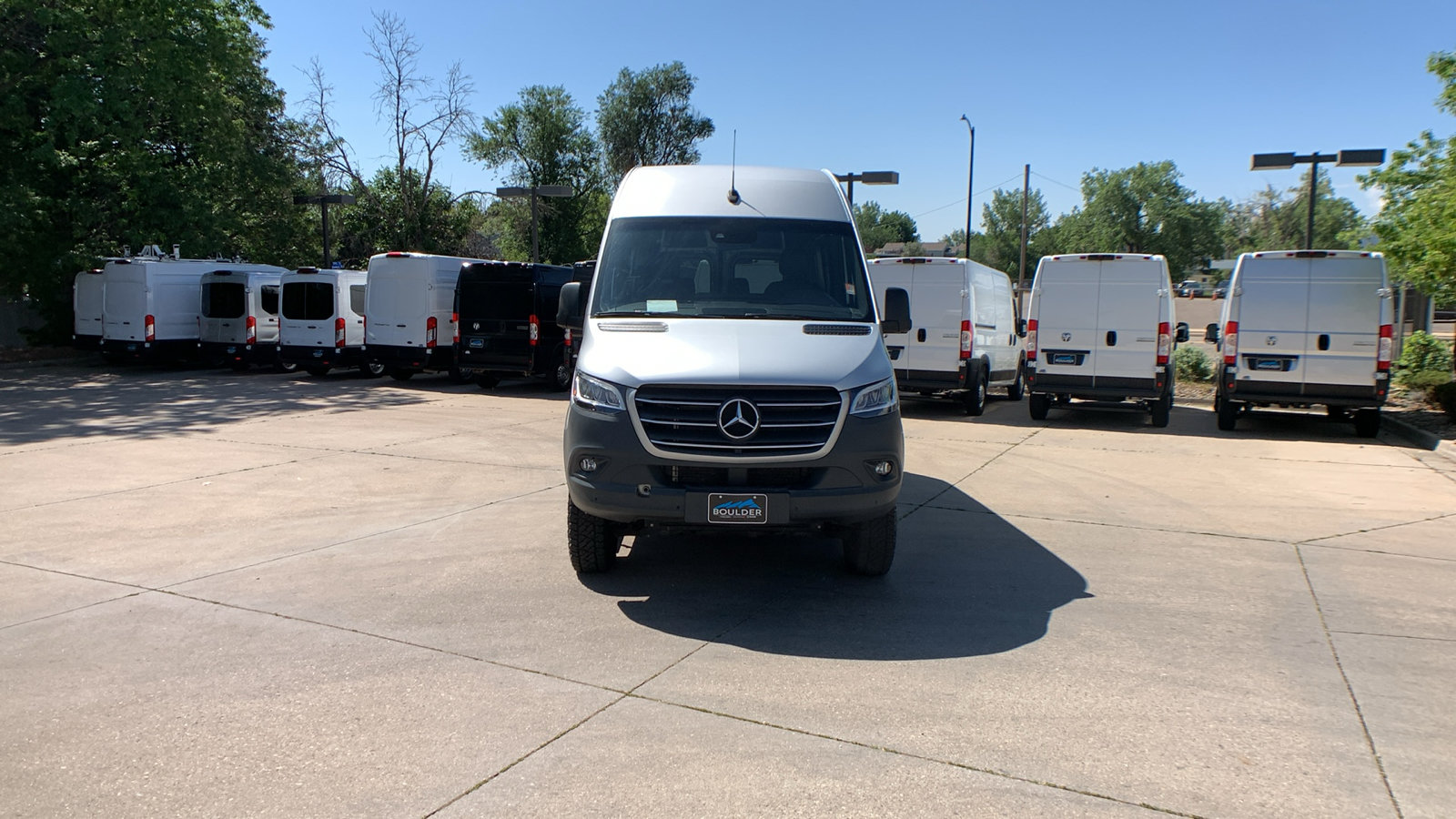 Used 2024 Mercedes-Benz Sprinter 2500 image 8