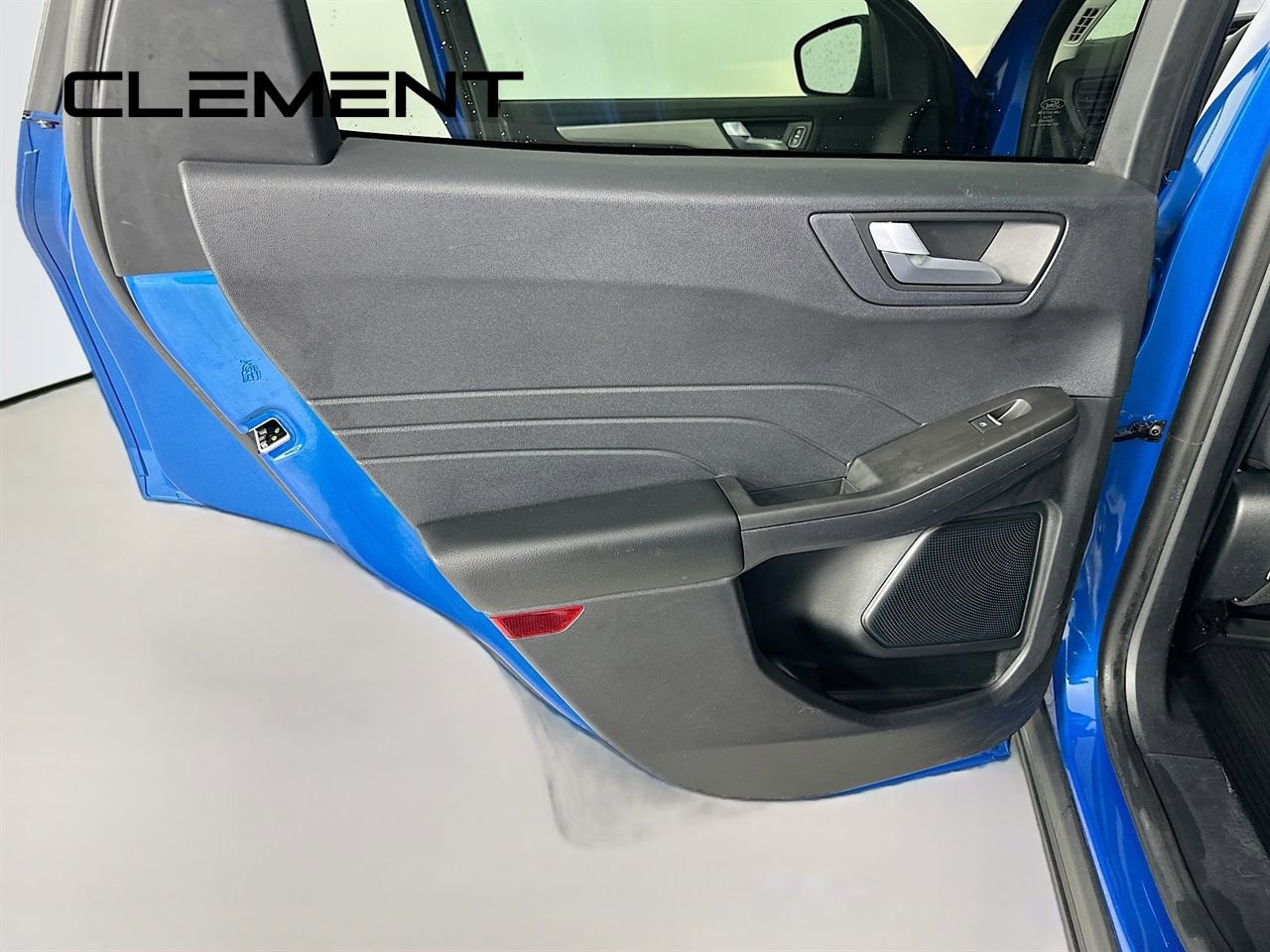 Used 2021 Ford Escape SE image 29