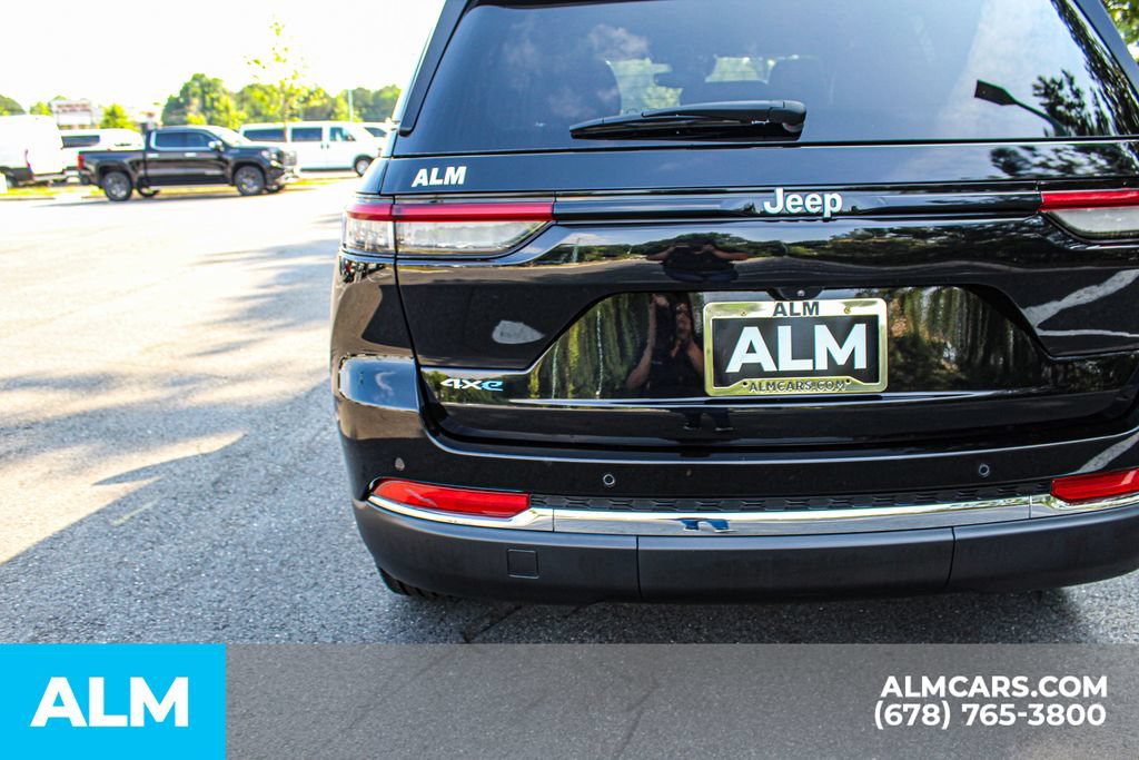 Used 2024 Jeep Grand Cherokee Limited 4xe AWD/4WD image 13