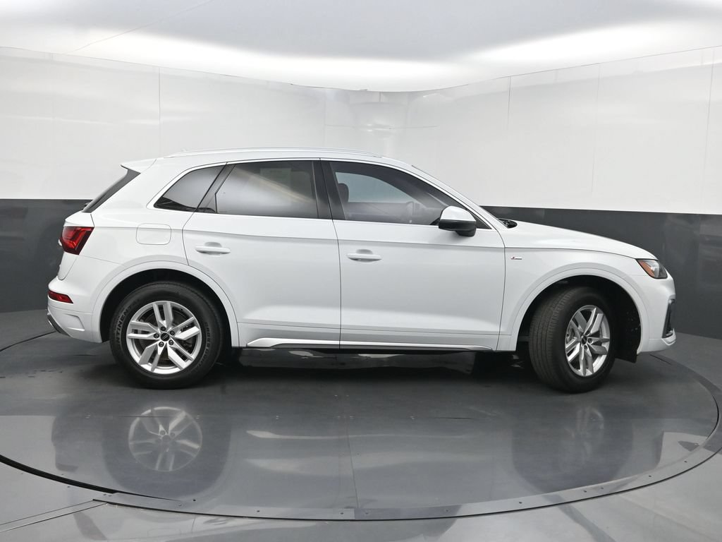 Used 2023 Audi Q5 2.0T Premium w/ Convenience Package AWD/4WD image 44