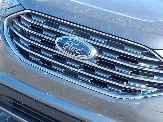 Used 2024 Ford Edge Titanium image 28