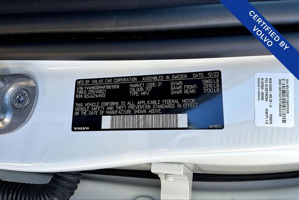 Used 2024 Volvo XC60 T8 Ultimate w/ Protection Package Premier image 43