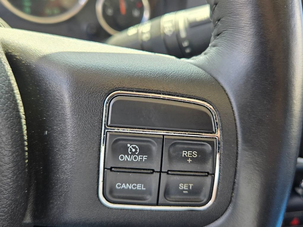 Used 2018 Jeep Wrangler Unlimited Sahara AWD/4WD image 25