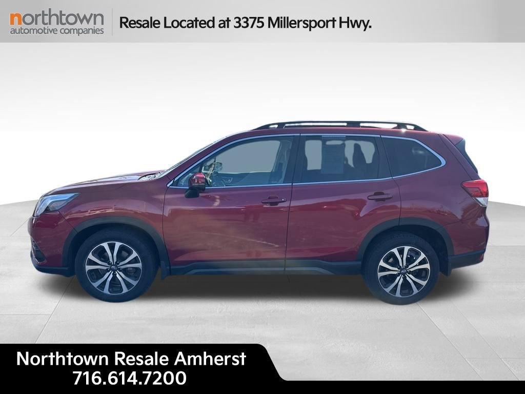 Used 2023 Subaru Forester Limited AWD/4WD image 2