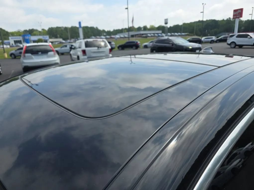 Used 2019 BMW 740i w/ Cold Weather Package RWD image 12