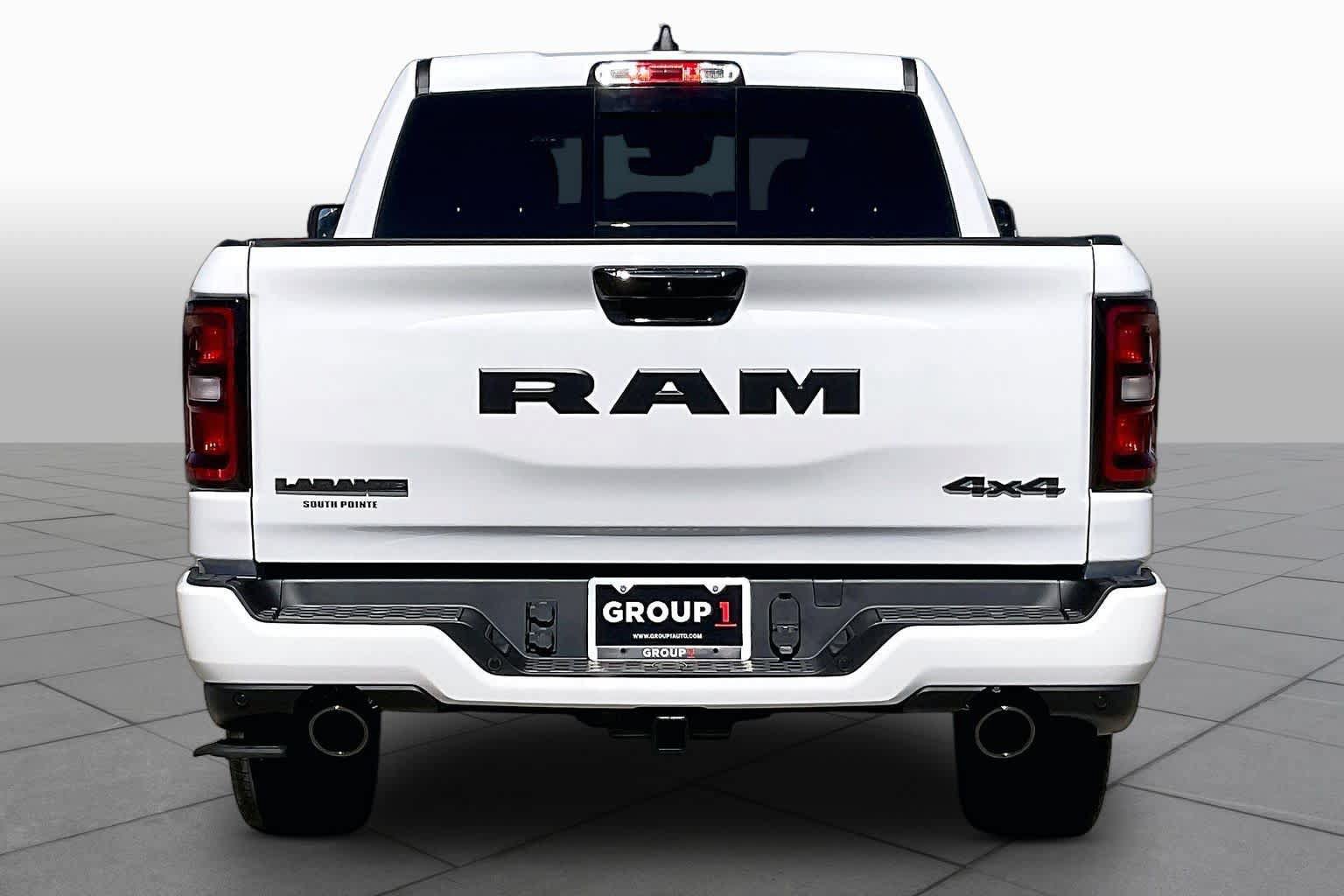 New 2027 RAM 1500 Laramie AWD/4WD image 4