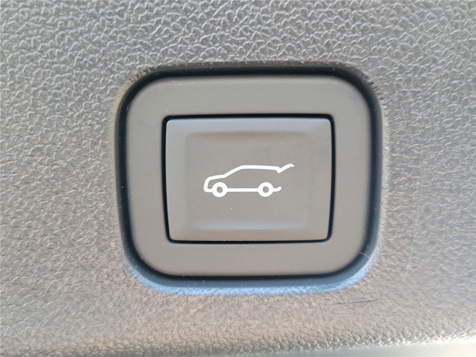 New 2026 Buick Enclave Sport Touring w/ Power Package image 8