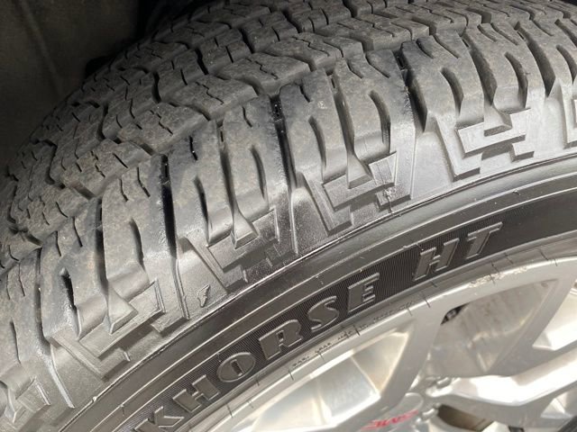 Certified 2019 GMC Yukon SLE w/ SLE Value Package image 24