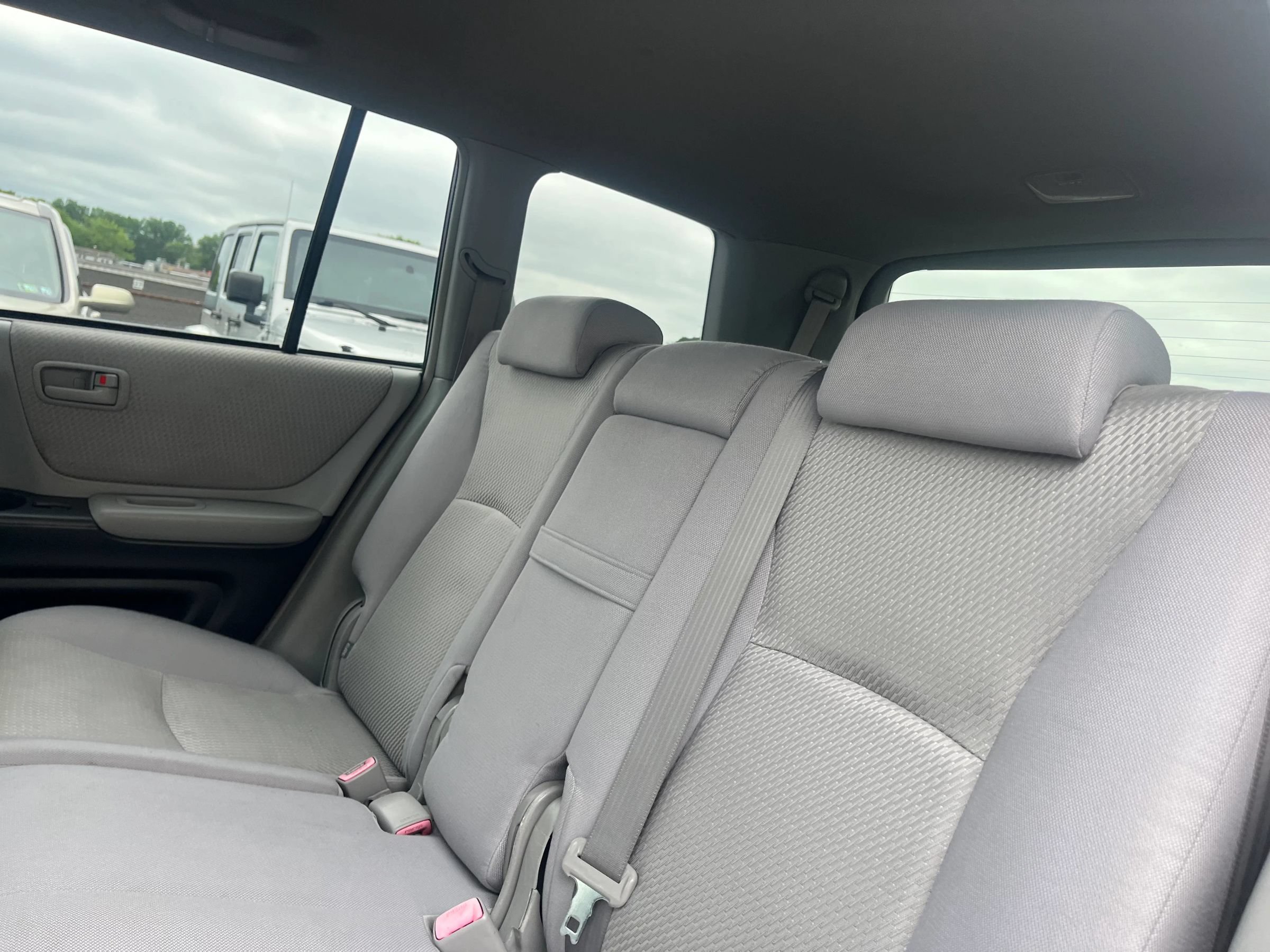Used 2004 Toyota Highlander 4WD V6 image 15