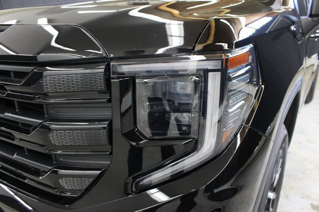 Used 2024 GMC Sierra 1500 Elevation AWD/4WD image 5