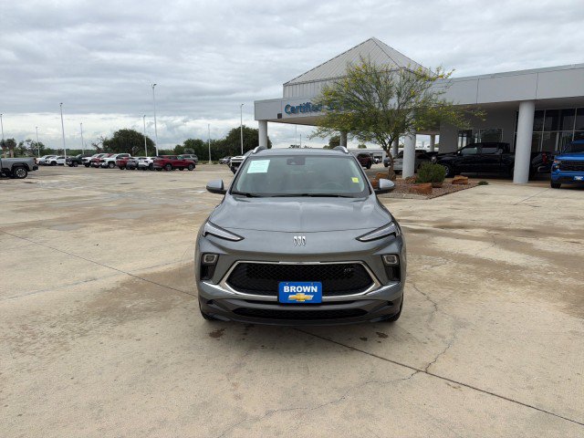 Used 2024 Buick Encore GX Sport Touring AWD/4WD image 2