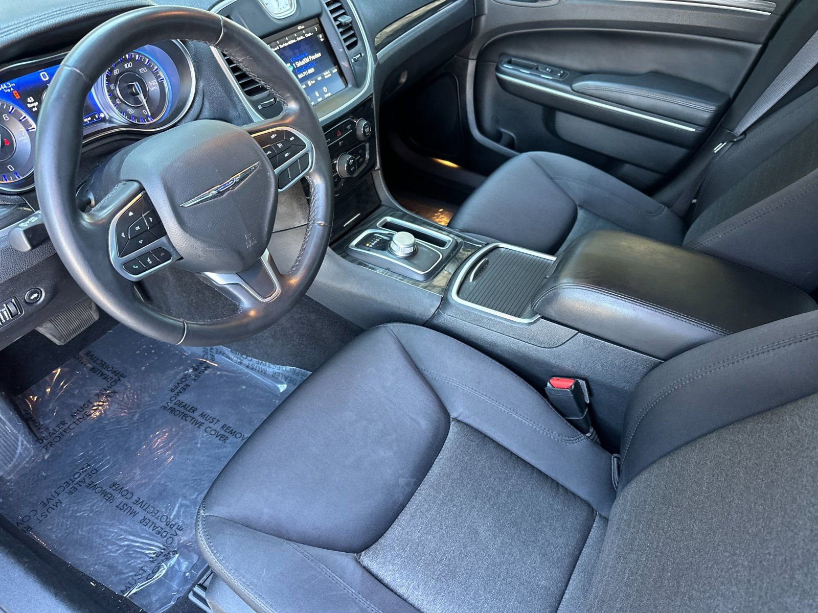 Used 2021 Chrysler 300 Touring w/ Sport Appearance Package image 10