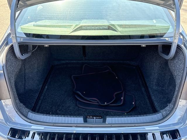 Certified 2024 Volkswagen Jetta GLI 40th Anniversary Edition image 25