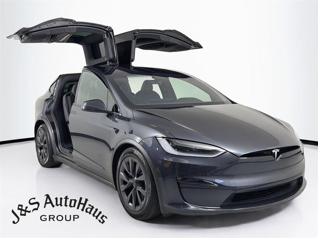 Used 2024 Tesla Model X AWD/4WD image 1