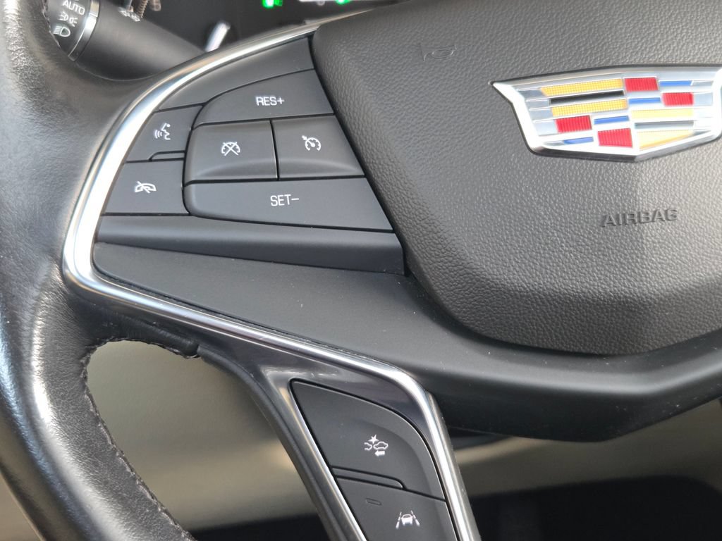 Used 2018 Cadillac XT5 Luxury w/ Driver Awareness Package AWD/4WD image 8