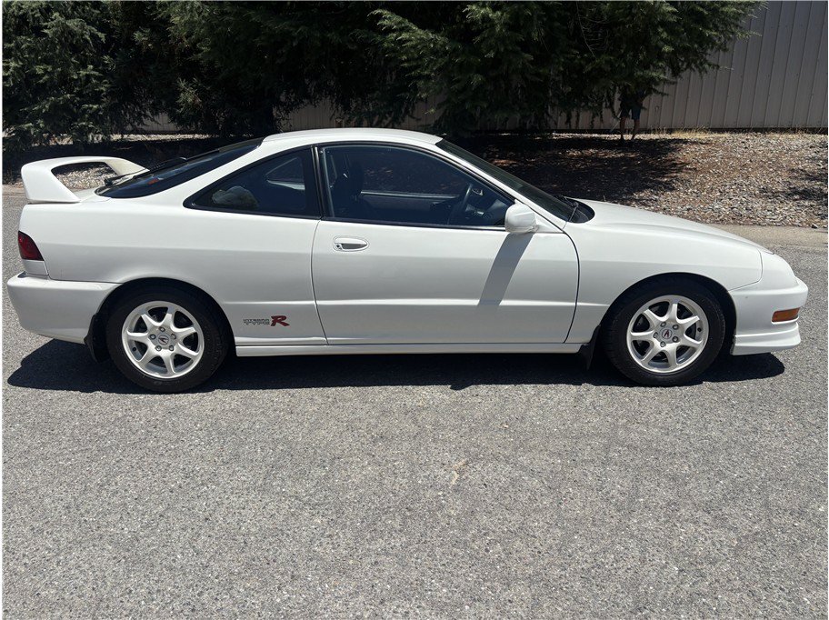 Used 1998 Acura Integra Type R FWD image 7