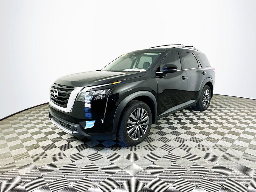 Certified 2025 Nissan Pathfinder SL w/ SL Premium Package AWD/4WD image 6
