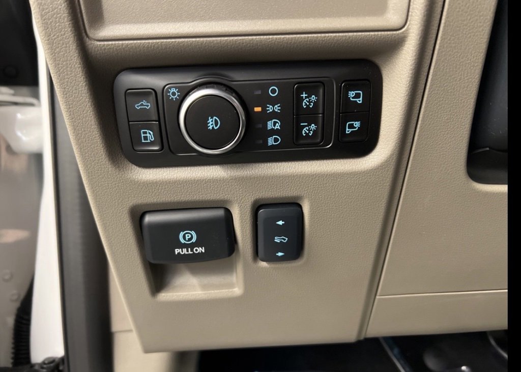 New 2025 Ford F150 Platinum w/ Equipment Group 703A Plus image 28