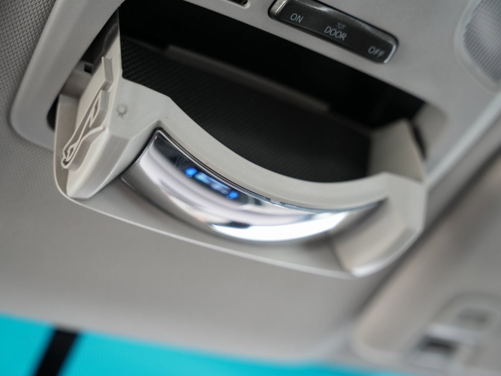 Used 2015 Toyota Sienna L image 49