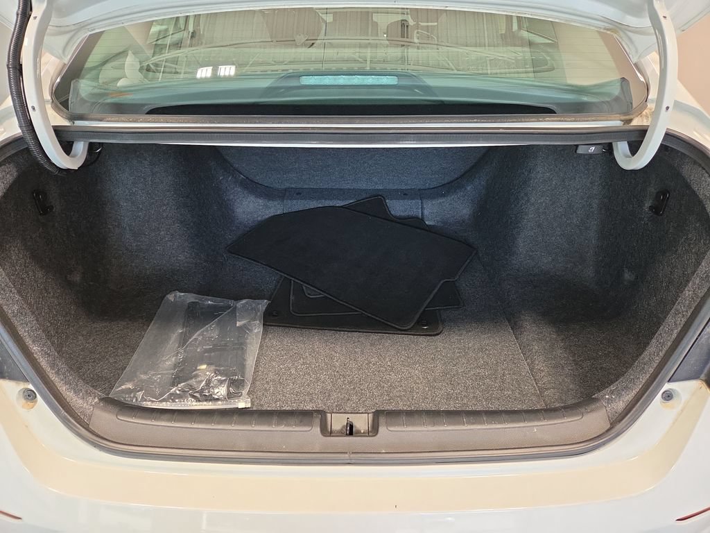 Used 2021 Honda Accord LX image 12