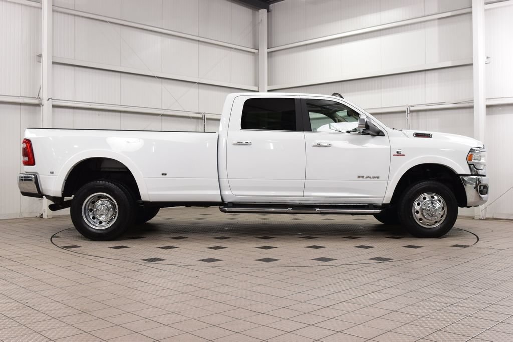 Used 2022 RAM 3500 Laramie AWD/4WD image 9