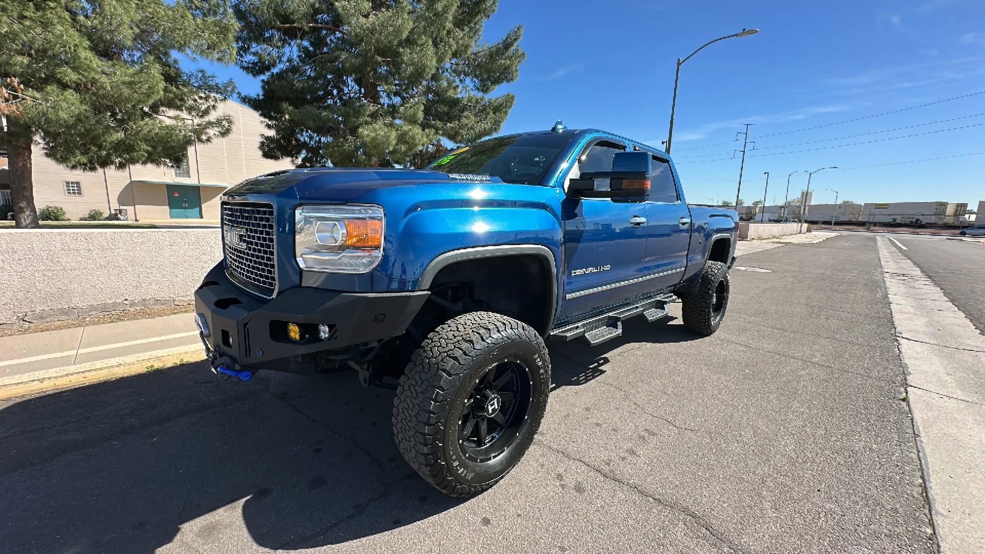 Used 2017 GMC Sierra 3500 Denali w/ Duramax Plus Package image 11