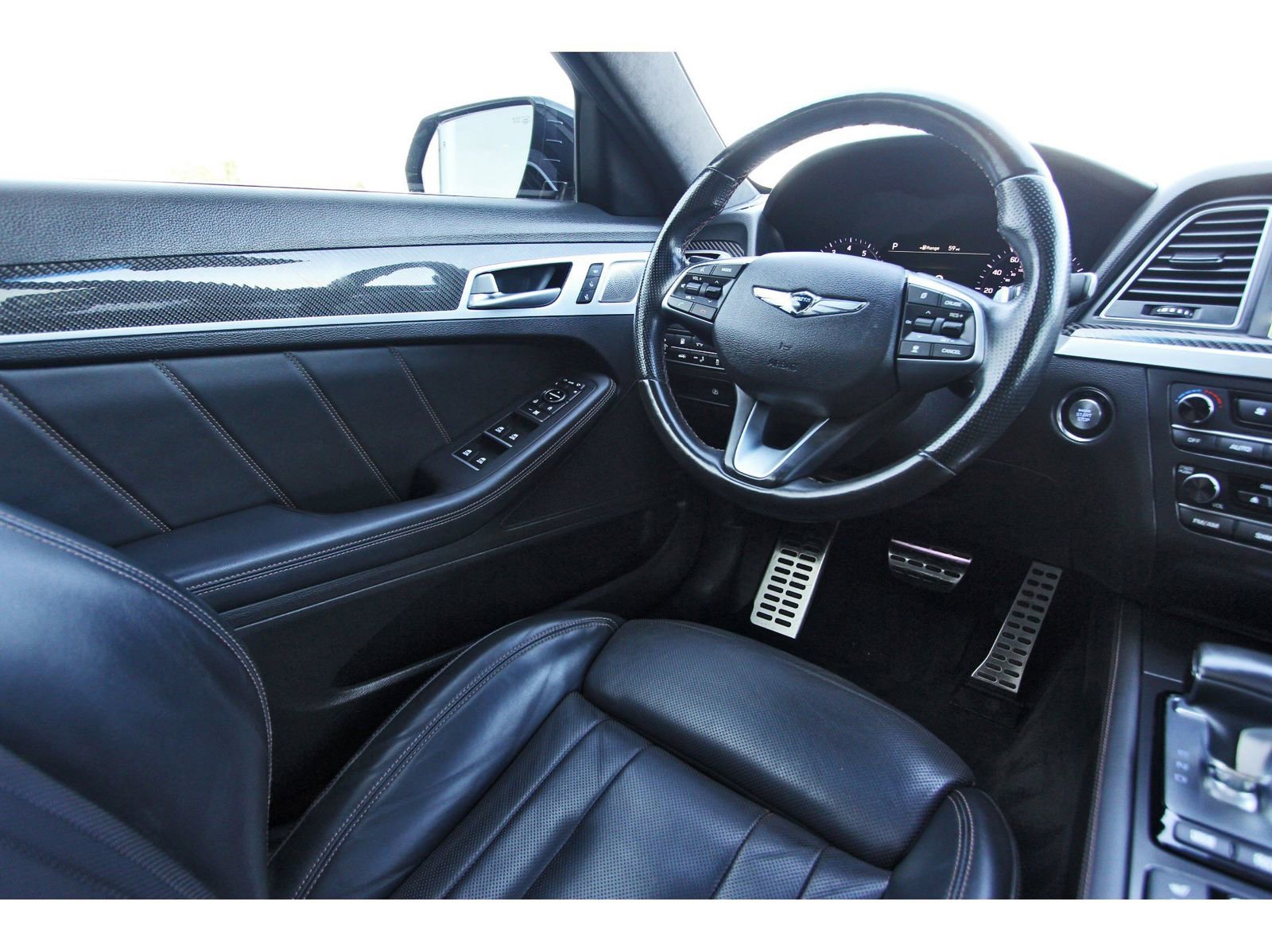 Used 2019 Genesis G80 3.3T Sport RWD image 11