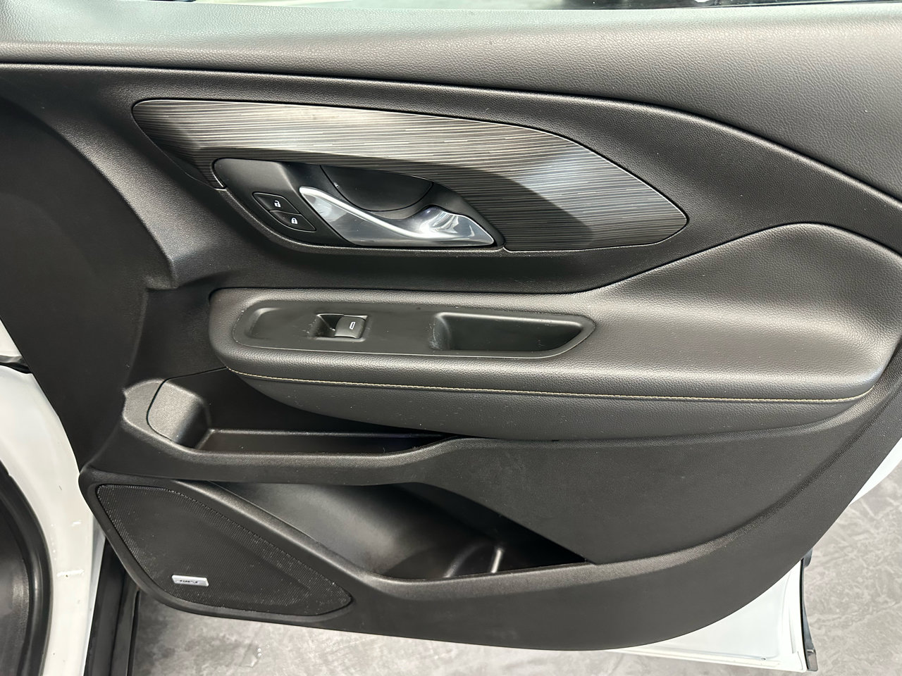 Used 2018 GMC Terrain SLT w/ Infotainment Package II image 12