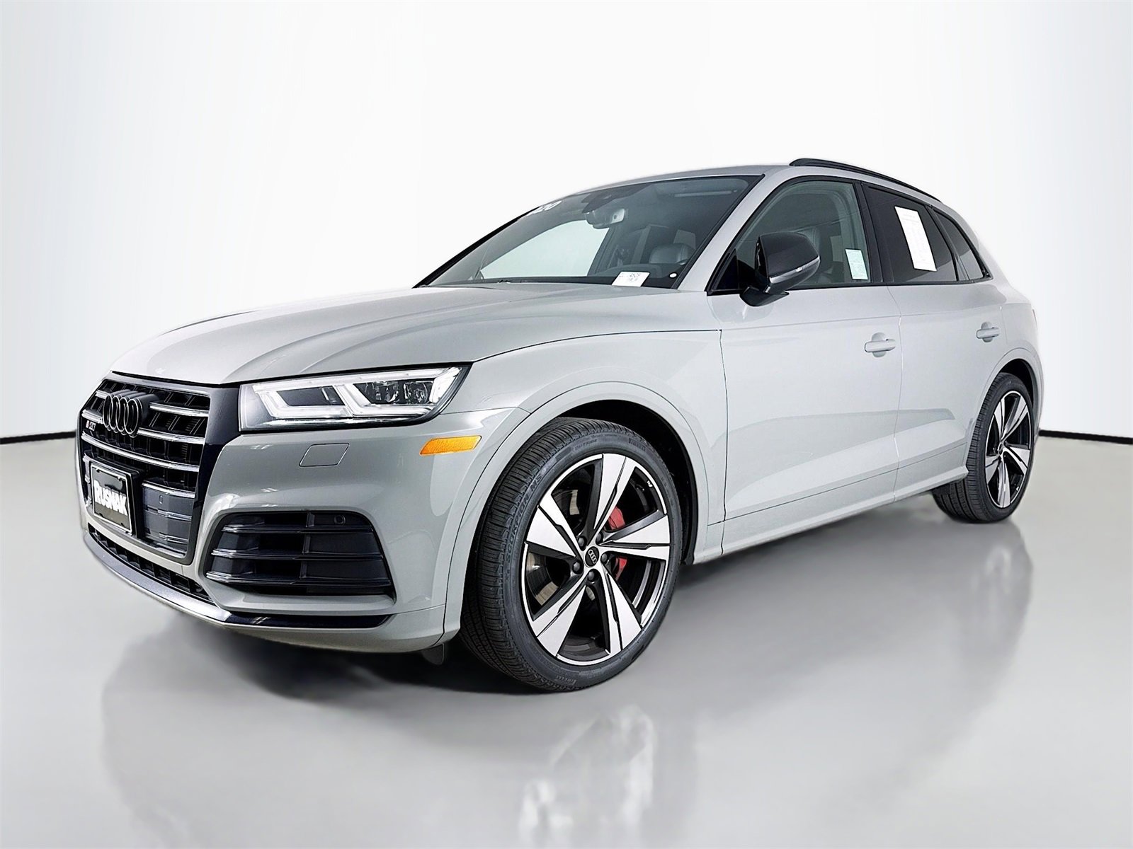 Used 2020 Audi SQ5 Premium Plus w/ Premium Plus Package image 3