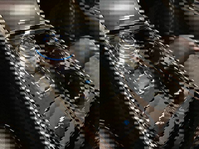 Certified 2020 Ford Edge ST-Line image 24