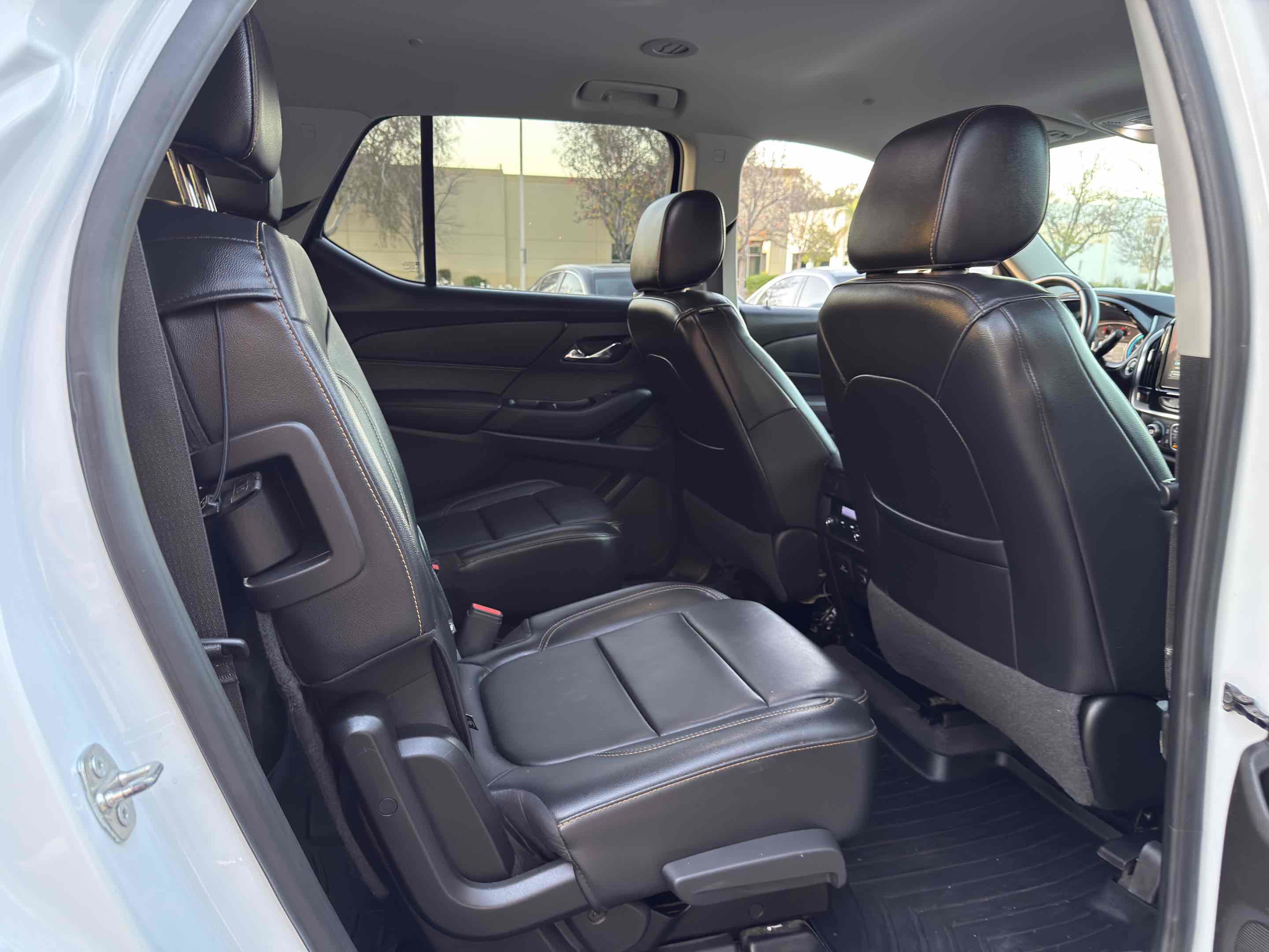 Used 2019 Chevrolet Traverse LT w/ LT Premium Package image 61