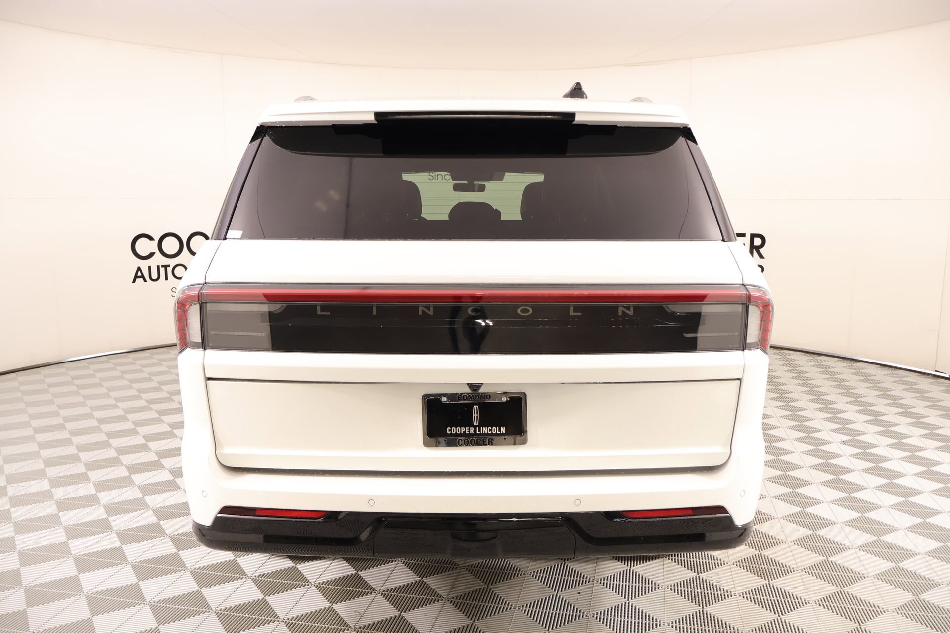 New 2026 Lincoln Navigator L Reserve image 23