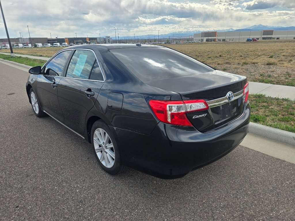 Used 2013 Toyota Camry XLE w/ Convenience Pkg image 3