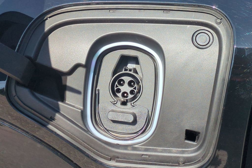 New 2025 Cadillac Optiq Sport 2 w/ LPO, Floor Liner Package image 16