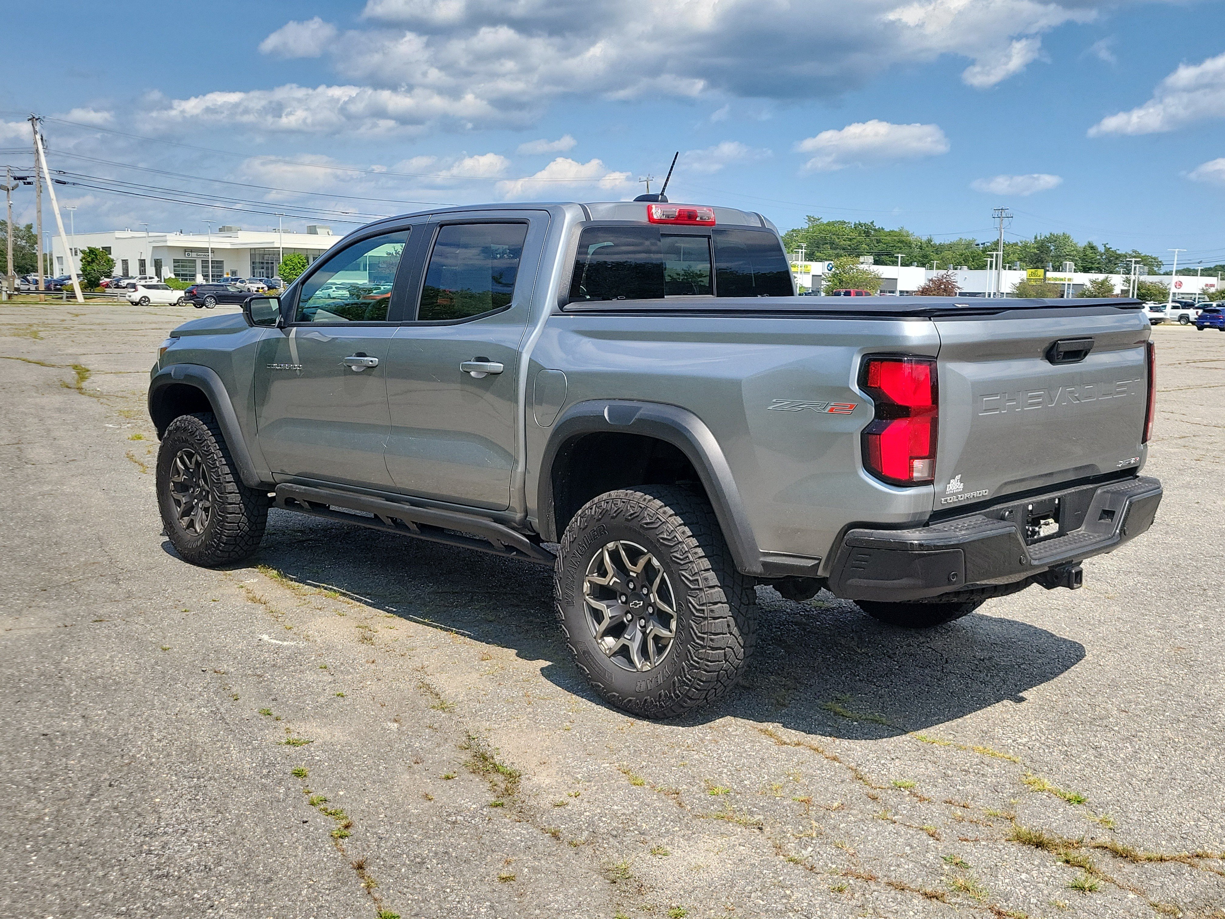 Used 2026 Chevrolet Colorado ZR2 w/ Technology Package AWD/4WD image 7