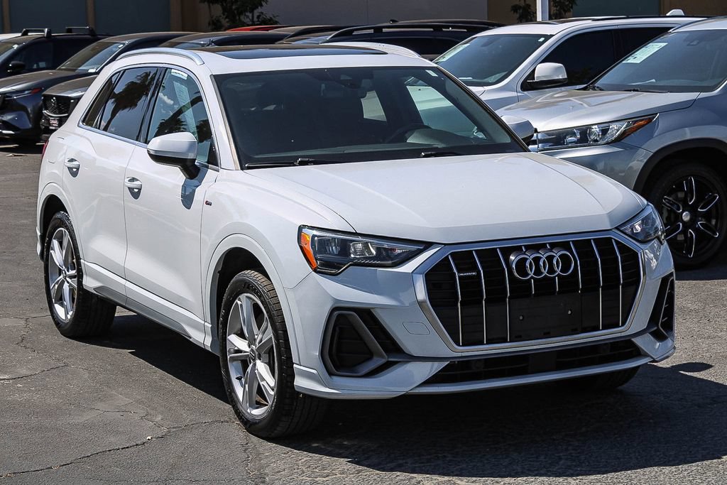 Used 2020 Audi Q3 2.0T Premium AWD/4WD image 3